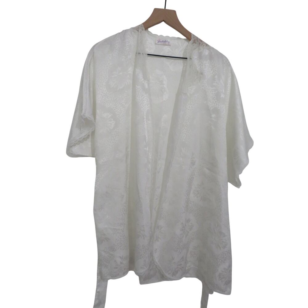Frederick's of Hollywood One Size White Short Sleeve Robe Vintage Bridal Elegant